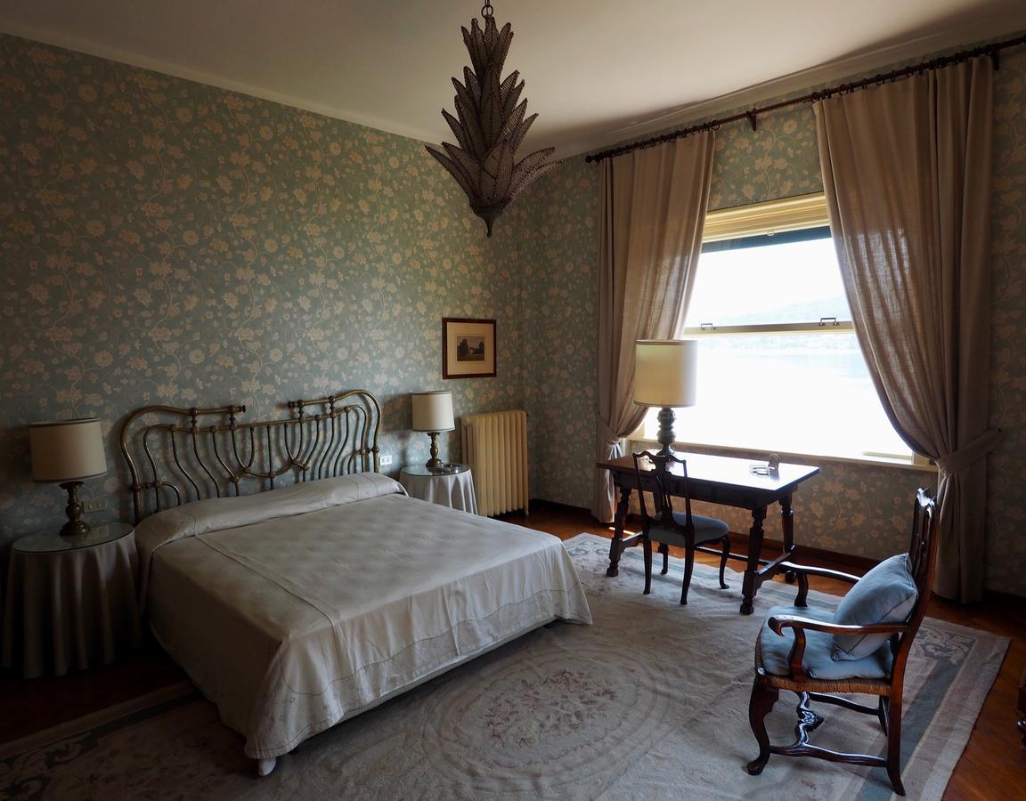 Casa Mondadori Meina Bagian luar foto
