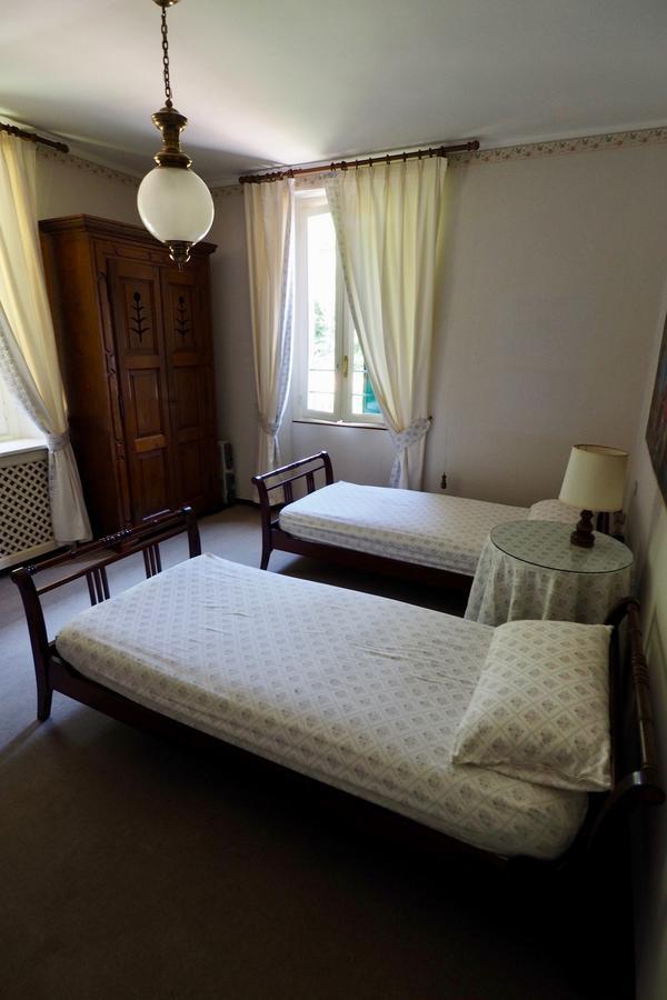 Casa Mondadori Meina Bagian luar foto